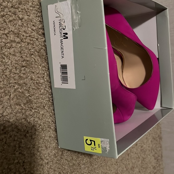 Jessica Simpson heels in twilight magenta - Picture 6 of 9